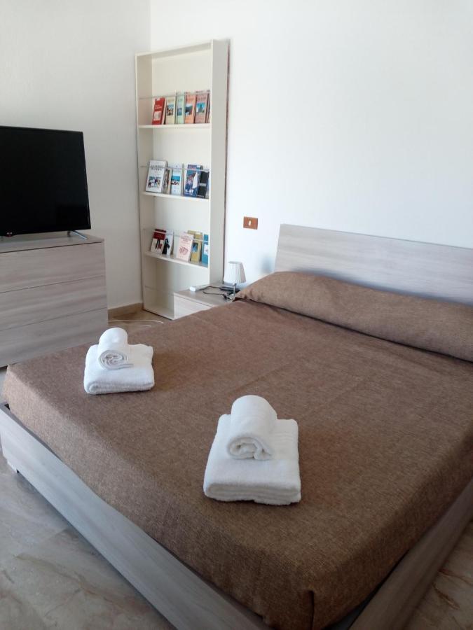 Flamingo Guest House- Rooms Olbia Exteriör bild